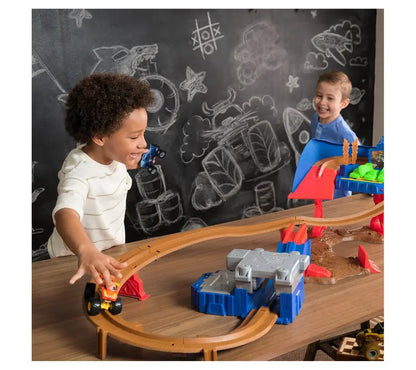 Monster Jam Trucks Racing Playset